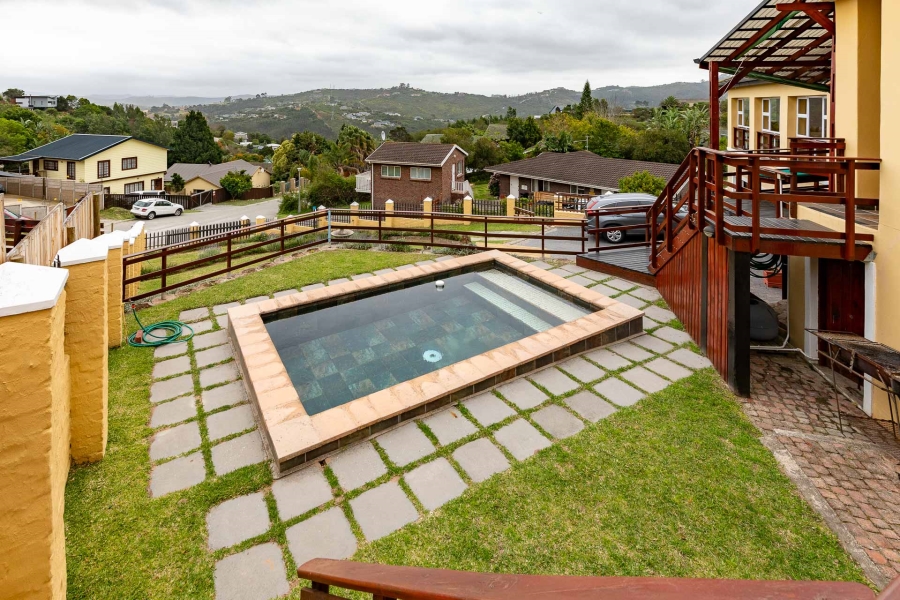 3 Bedroom Property for Sale in Knysna Heights Western Cape